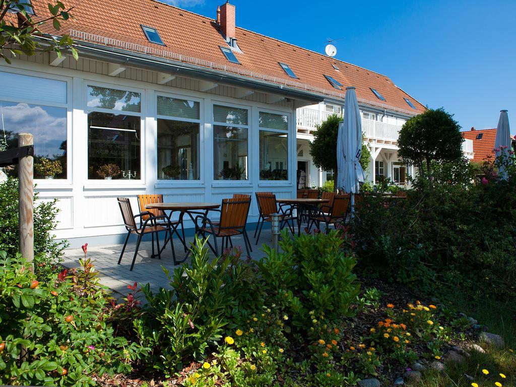 Hôtel Haus Am Meer à Ahrenshoop Extérieur photo