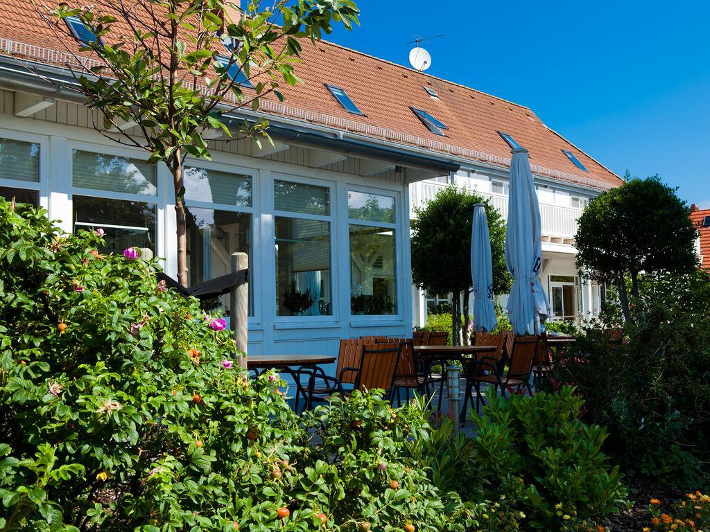 Hôtel Haus Am Meer à Ahrenshoop Extérieur photo