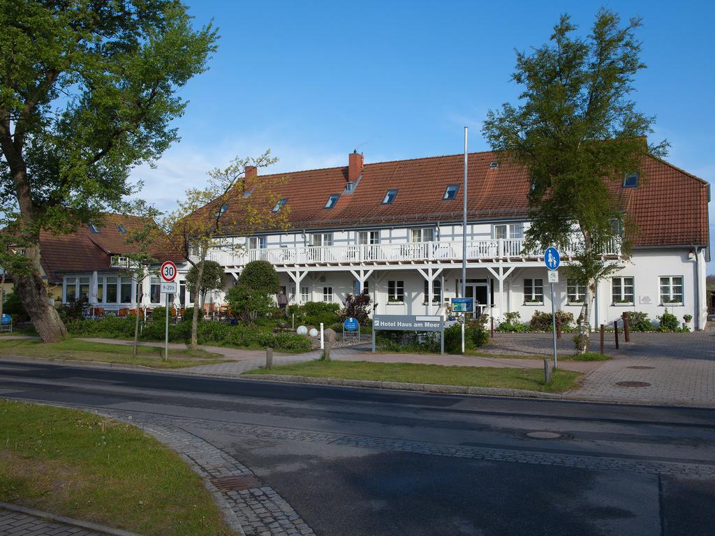 Hôtel Haus Am Meer à Ahrenshoop Extérieur photo