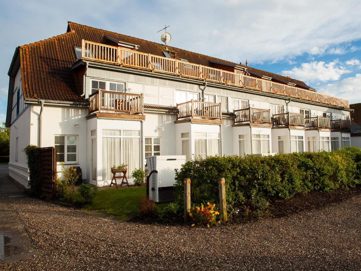 Hôtel Haus Am Meer à Ahrenshoop Extérieur photo
